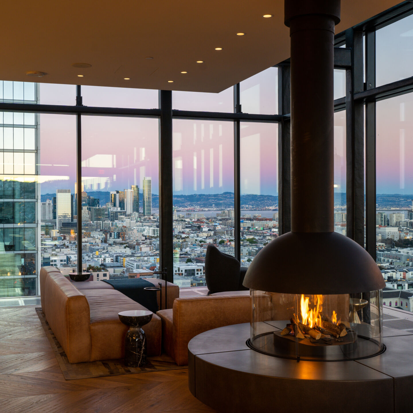 Luxury Apartments with Pool, Jacuzzi and Gym in San Francisco | Chorus